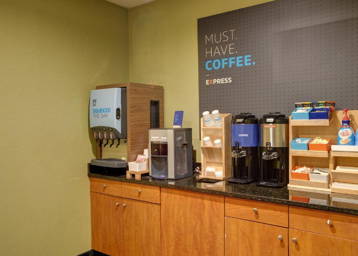 Holiday Inn Express La Plata By Ihg Ngoại thất bức ảnh