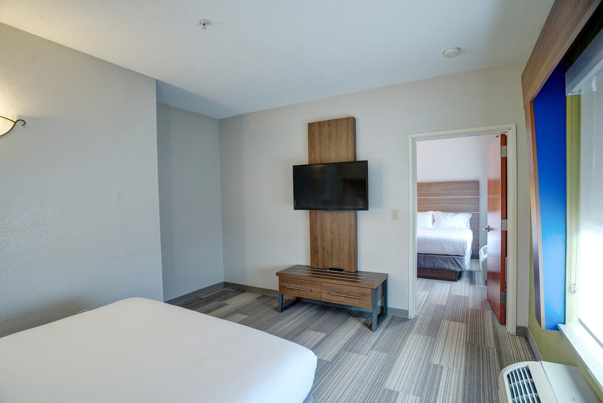 Holiday Inn Express La Plata By Ihg Ngoại thất bức ảnh
