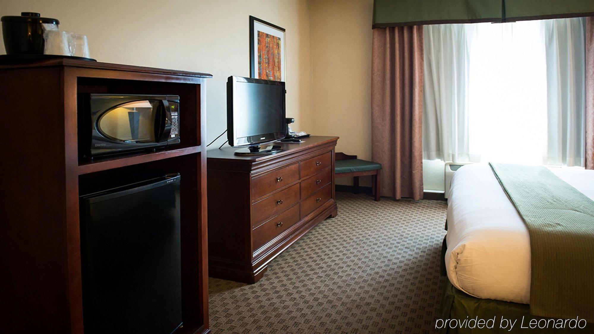 Holiday Inn Express La Plata By Ihg Ngoại thất bức ảnh