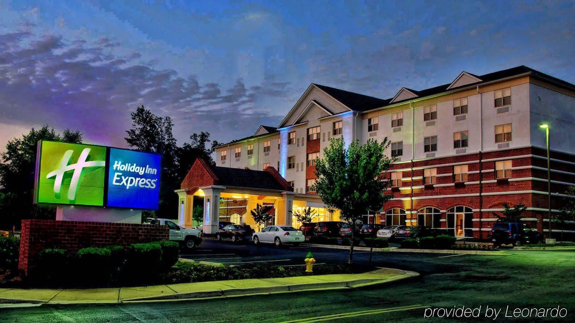 Holiday Inn Express La Plata By Ihg Ngoại thất bức ảnh